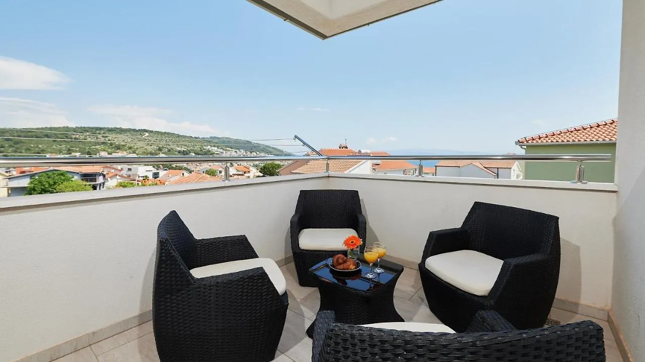 Apartment Adria Trogir