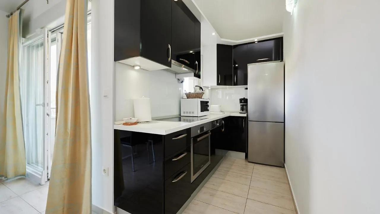 Apartment Adria Trogir 0*,