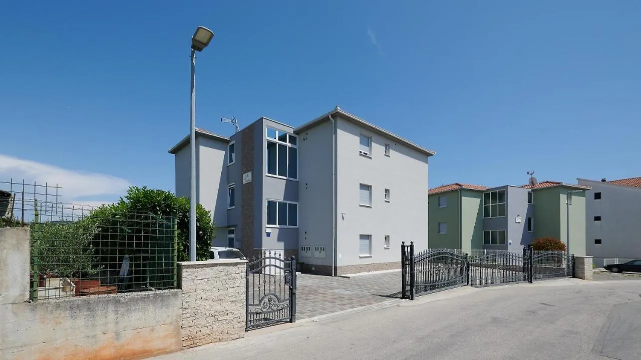 Apartment Adria Trogir